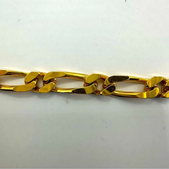 MONET Gold Tone Linked Figaro Chain Link Long Necklace Vintage VTG Retro - Picture 2 of 8